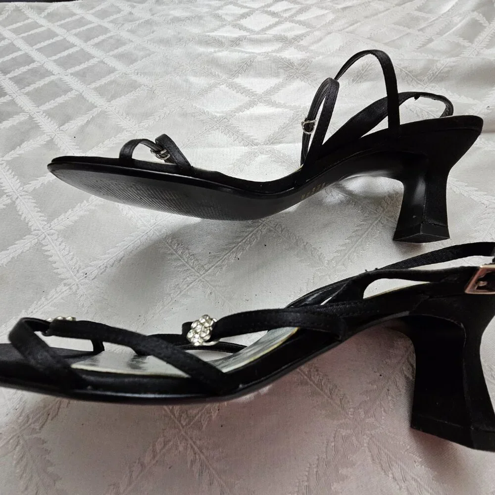 Jacqueline Ferrar Strappy Slingback Heels!  EUC! - Picture 4 of 6